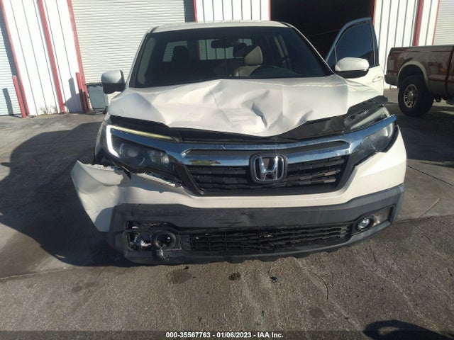 2017 Honda Ridgeline, VIN: 5FPYK3F68HB020558