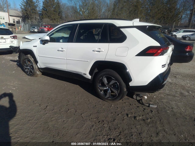 2022 Toyota RAV4, VIN: JTMAB3FV0ND106046