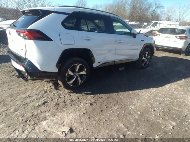 2022 Toyota RAV4, VIN: JTMAB3FV0ND106046