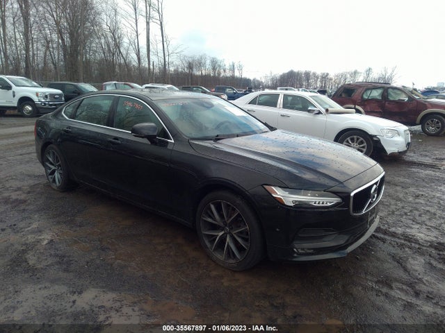 2018 Volvo S90, VIN: LVY982MK6JP031617