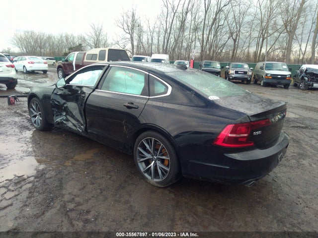 2018 Volvo S90, VIN: LVY982MK6JP031617