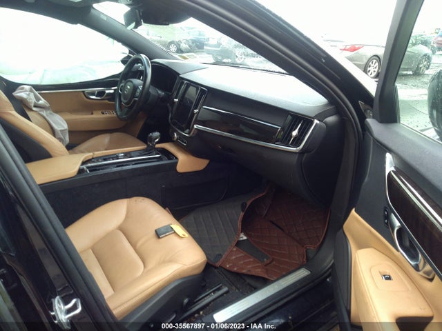 2018 Volvo S90, VIN: LVY982MK6JP031617