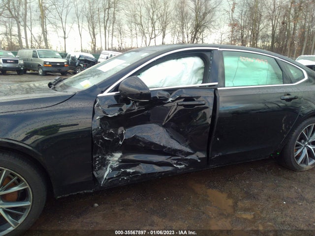 2018 Volvo S90, VIN: LVY982MK6JP031617