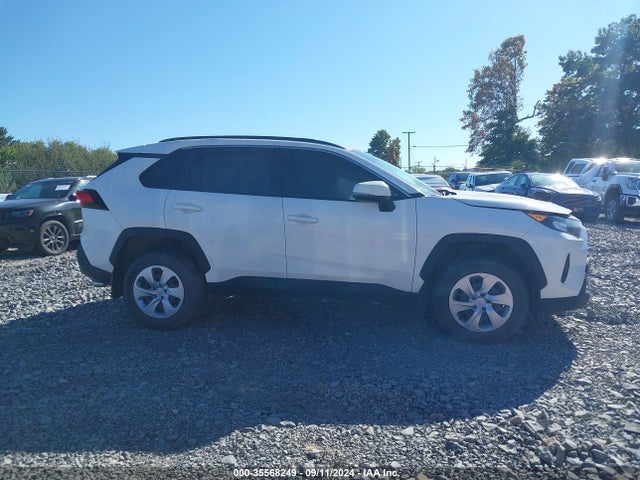 Toyota RAV4 LE 2019 JTMG1RFV9KJ017329 Image 13