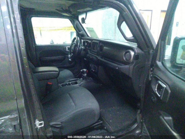 1C4HJXDG9JW109572 Jeep Wrangler Unlimited Sport S