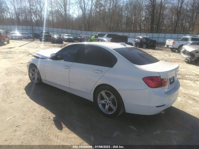 BMW 3 Series 2014 WBA3B1G55ENS77913 Image 4