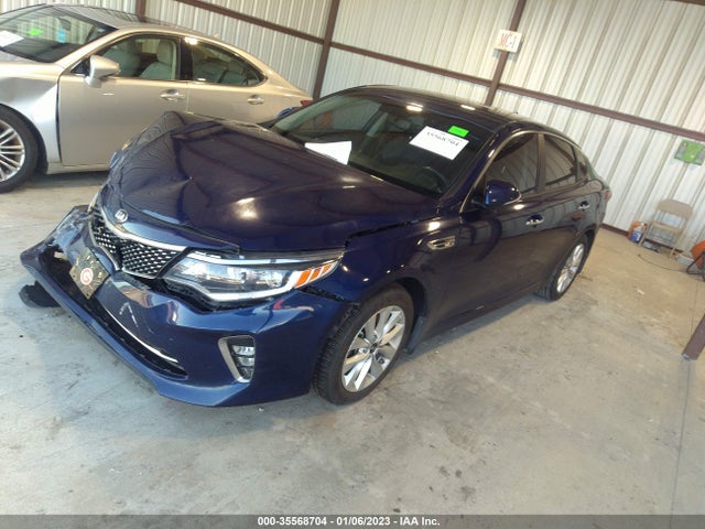 KIA Optima S 2018 5XXGT4L37JG214695 Image 2