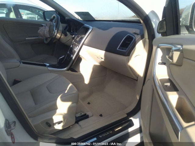 Volvo XC60 2016 YV440MDK2G2783306 Image 6