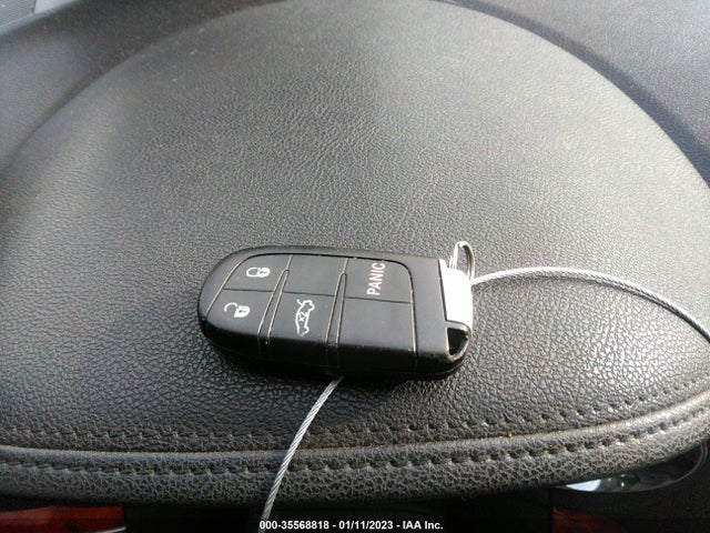 2C3CCAAGXEH135838 Chrysler 300