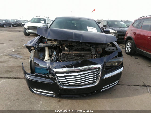 2C3CCAAGXEH135838 Chrysler 300