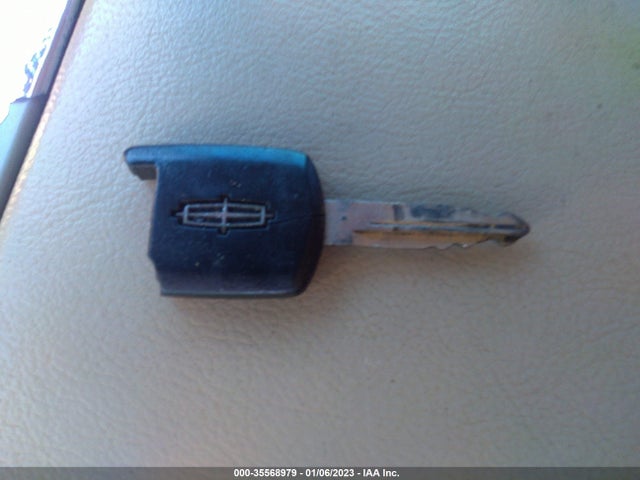 Lincoln Navigator 2005 5LMFU27515LJ18519 Image 3