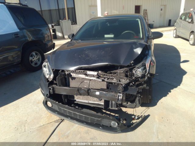 3KPF24AD1LE233233 KIA Forte Lxs
