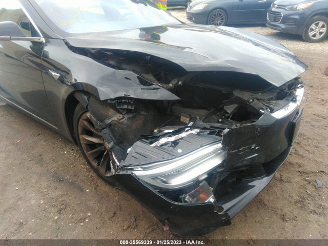 2018 Tesla Model S, VIN: 5YJSA1E23JF297581