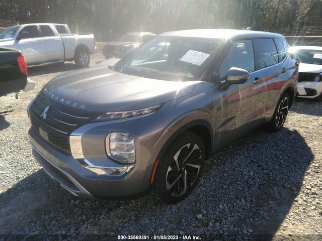 JA4J3UA88NZ084346 Mitsubishi Outlander Se