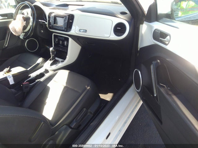 2018 Volkswagen Beetle, VIN: 3VW5DAAT1JM512760