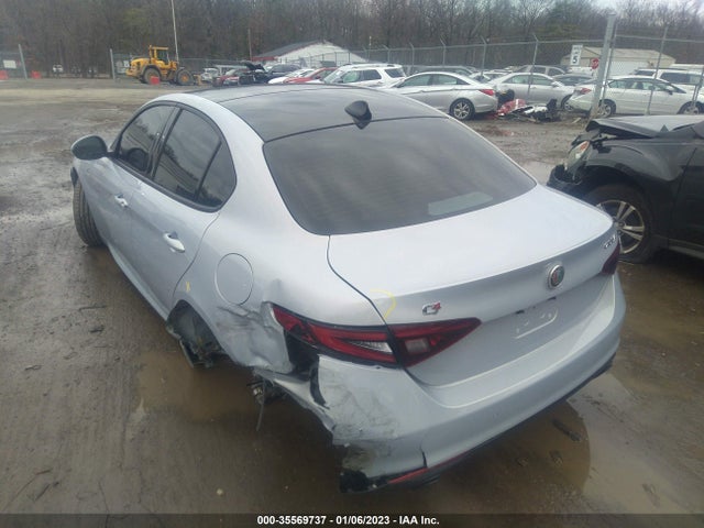 2022 Alfa Romeo Giulia, VIN: ZARFANBN0N7652800