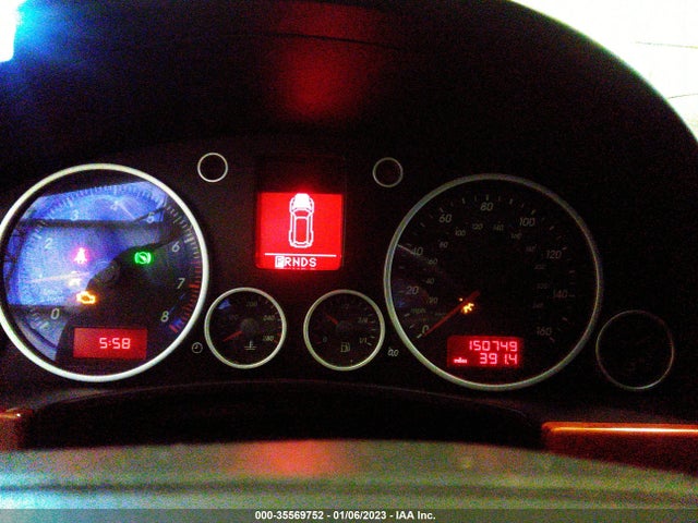 Volkswagen Touareg 2005 WVGCM77L05D015684 Image 9