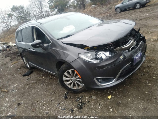 2019 2C4RC1BG7KR626040 main image