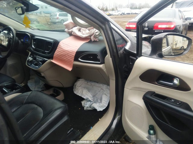 Chrysler Pacifica Touring L 2019 2C4RC1BG7KR626040 Image 5
