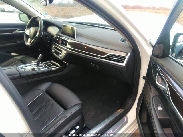 2022 BMW 7 Series, VIN: WBA7T4C08NCH56609