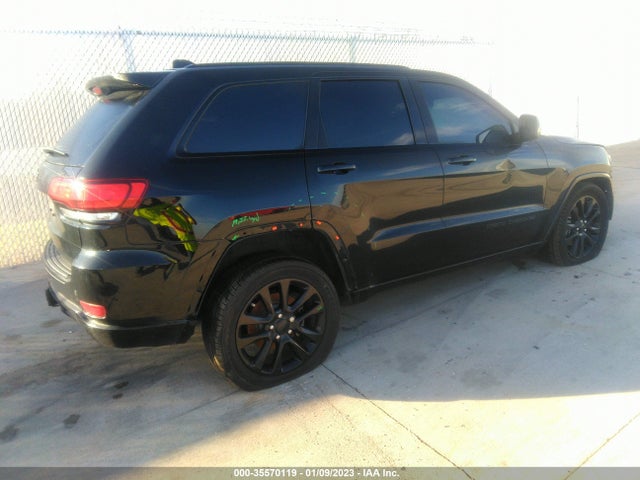 2017 Jeep Grand Cherokee, VIN: 1C4RJEAGXHC752084