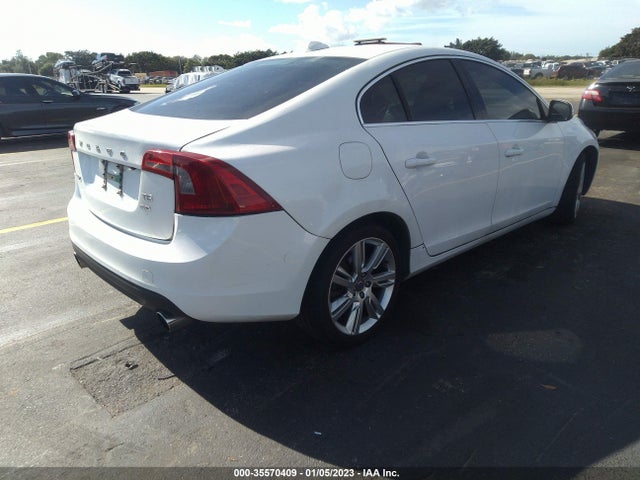 Volvo S60 2012 YV1902FH8C2056898 Image 4