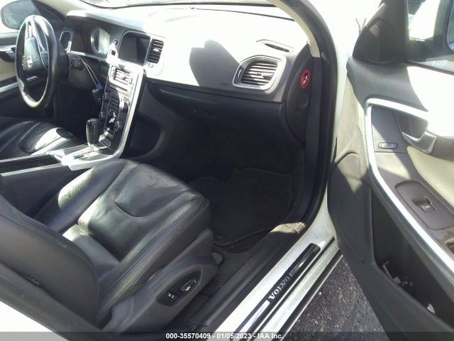 Volvo S60 2012 YV1902FH8C2056898 Image 5