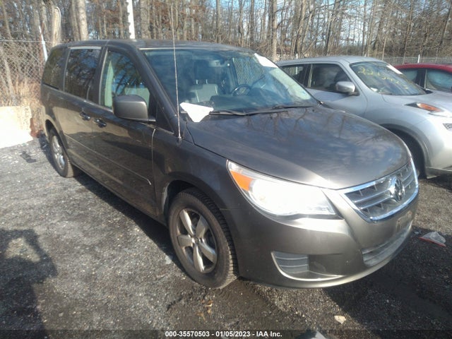2010 VOLKSWAGEN ROUTAN SE VIN: 2V4RW3D19AR294697