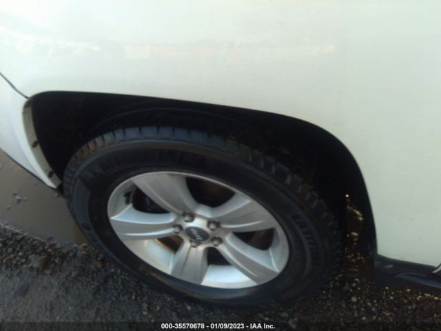 1C4NJDBB7ED809424 Jeep Compass Sport