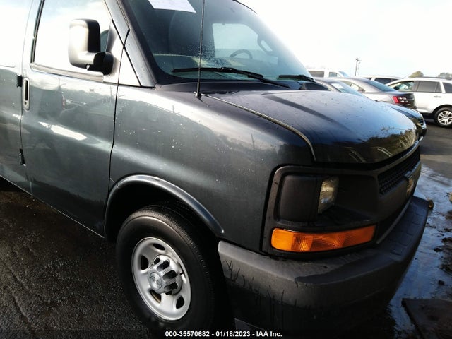 2017 Chevrolet Express, VIN: 1GCWGAFF5H1166446