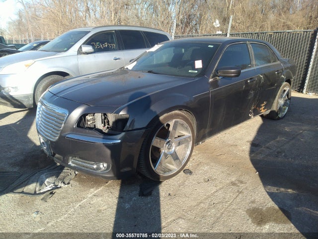 Chrysler 300 2013 2C3CCAAG1DH589099 Image 2