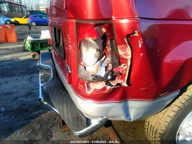 2000 FORD ECONOLINE WAGON XL/XLT VIN: 1FMNE31L3YHB45558