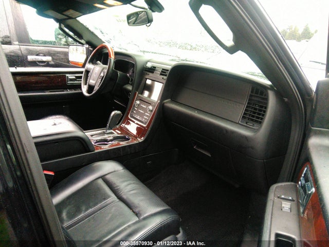 2017 Lincoln Navigator, VIN: 5LMJJ2HT2HEL01923