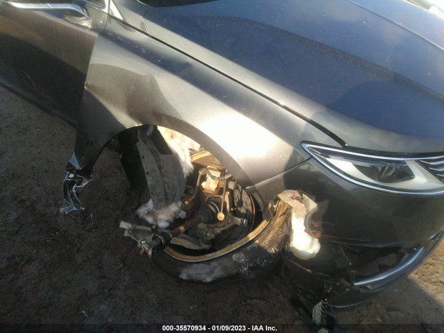 2016 Lincoln MKZ, VIN: 3LN6L2G99GR624788