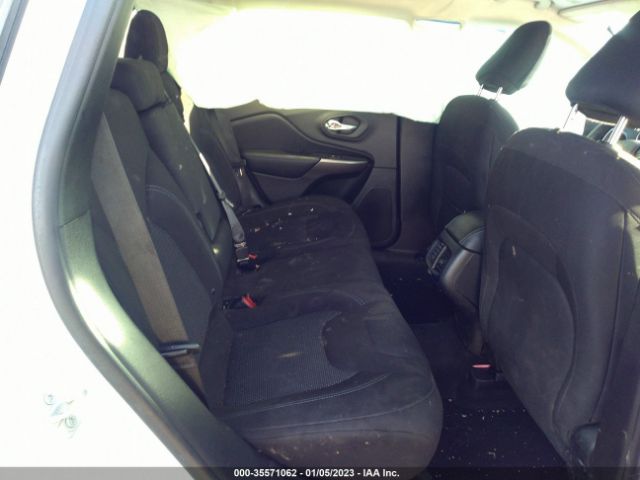 1C4PJLCB1KD419917 Jeep Cherokee Latitude
