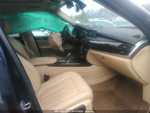 2015 BMW X5, VIN: 5UXKR0C59F0K60510