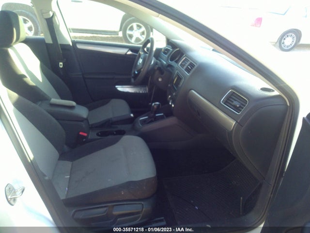 3VW2B7AJ4HM330278 Volkswagen Jetta 1.4t S