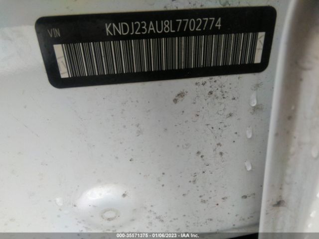 KNDJ23AU8L7702774 KIA SOUL S