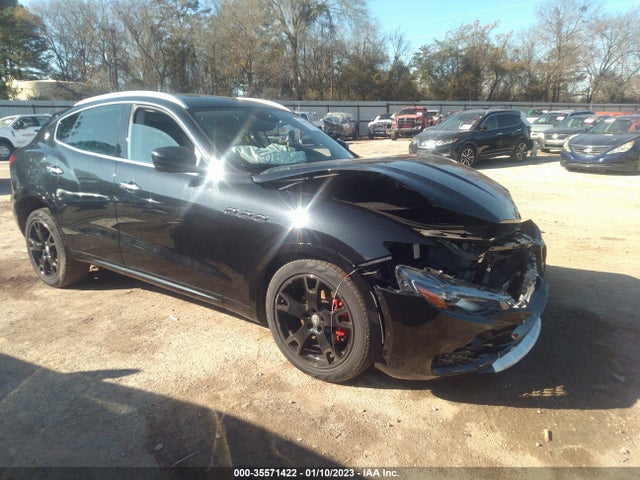 2017 Maserati Levante, VIN: ZN661XULXHX250593