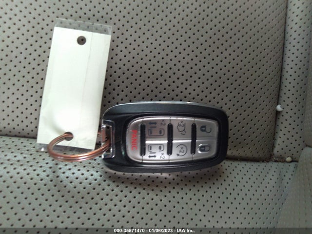 2018 Chrysler Pacifica Hybrid, VIN: 2C4RC1N78JR124728