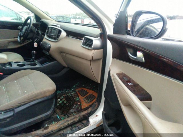 5XYPGDA38GG058288 KIA SORENTO LX