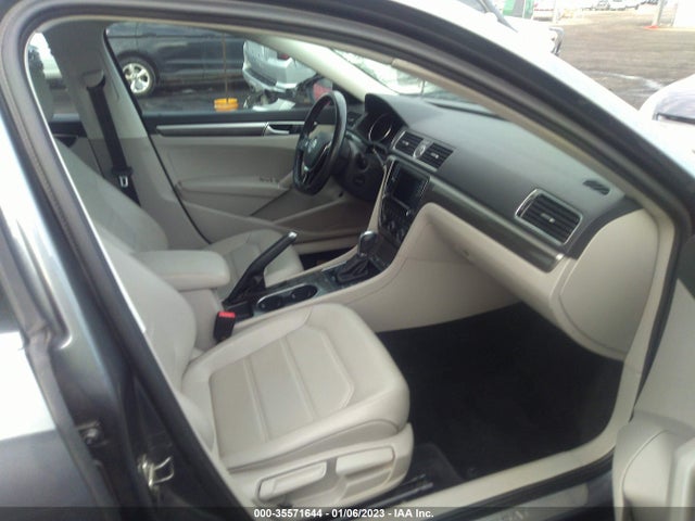 1VWGT7A36HC065286 Volkswagen Passat 1.8t Se W/technology