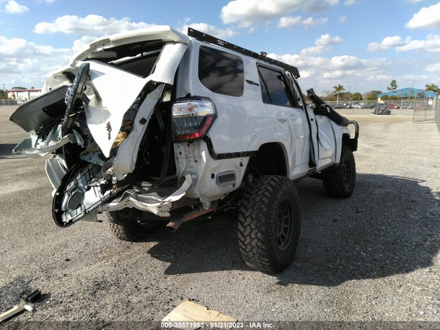 2020 Toyota 4Runner, VIN: JTEBU5JR7L5751638