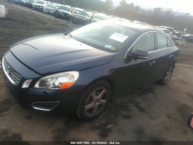 Volvo S60 T5 2013 YV1612FS8D1224932 Image 2
