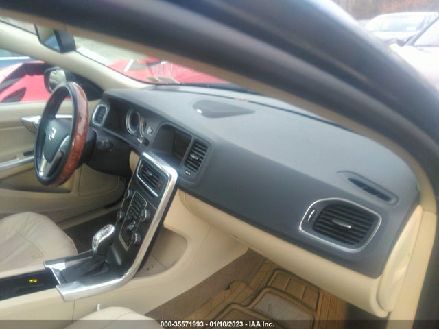 Volvo S60 T5 2013 YV1612FS8D1224932 Image 6
