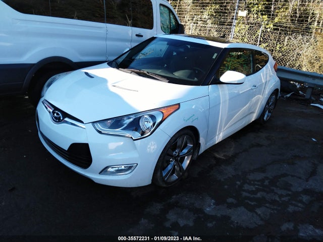 Hyundai Veloster W/black Int 2013 KMHTC6AD2DU155586 Image 2