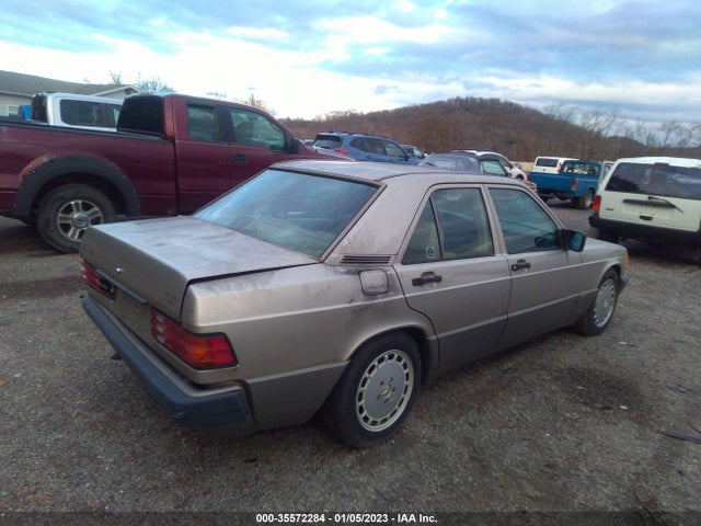 1992 MERCEDES-BENZ 190 E 2.6 VIN: WDBDA29D3NF881327