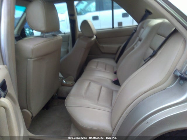1992 MERCEDES-BENZ 190 E 2.6 VIN: WDBDA29D3NF881327