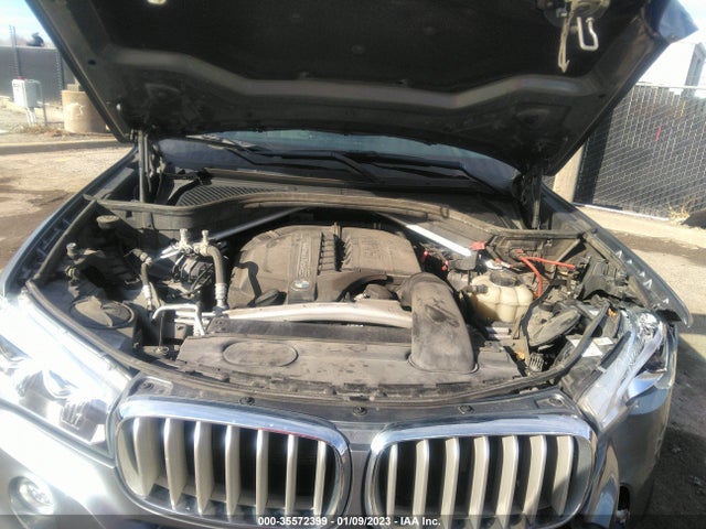 2017 BMW X5, VIN: 5UXKR0C34H0X81071