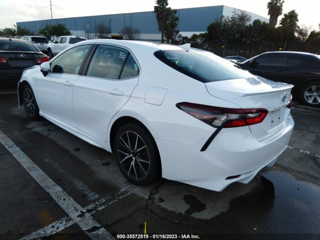 2022 Toyota Camry, VIN: 4T1G11AK4NU699436